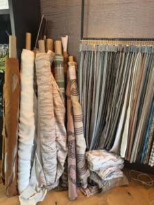 Projectstoffering Laren | Gordijnen, Raamdecoratie & Textielatelier 2 projectstoffering-laren-gordijnen-raamdecoratie